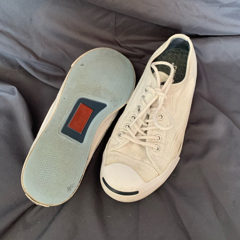 White Converse - Picture 5 of 7